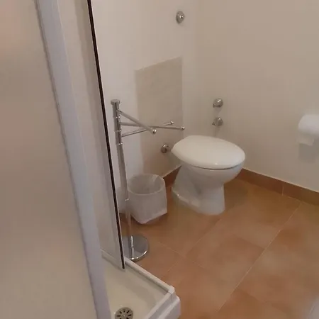 Le 5 Querce * Nettuno